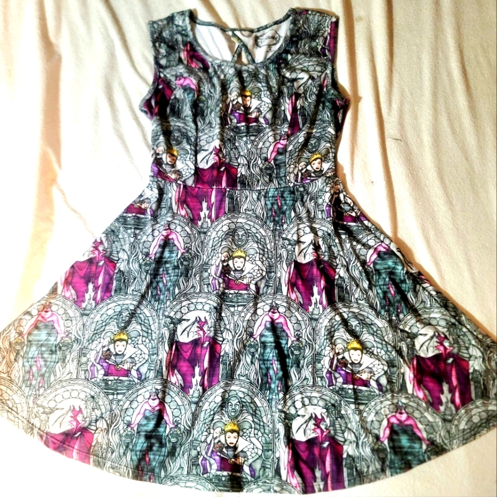 Disney Villains by Hot Topic (M)